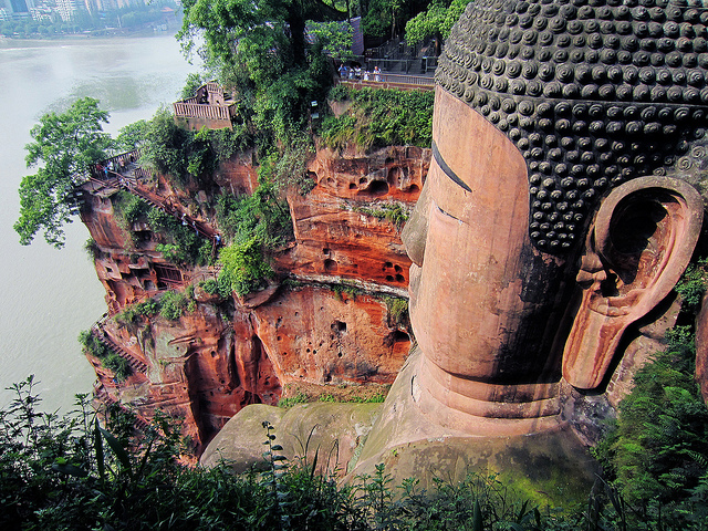 Bow in Front of The Leshan Giant Buddha, World’s Biggest Buddha Statue