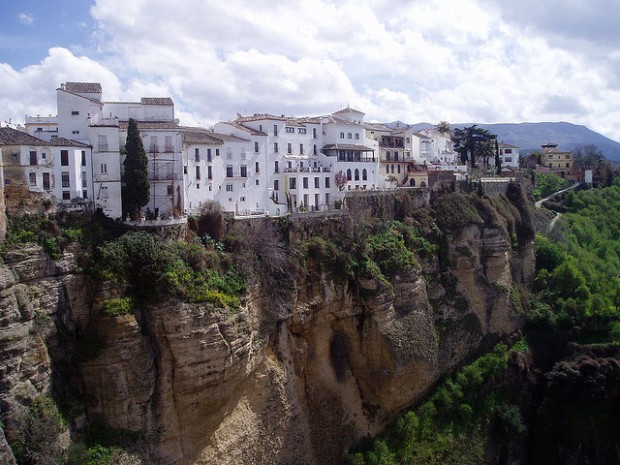 Get a Walk Through Ronda, European's Most Magnificent Village 