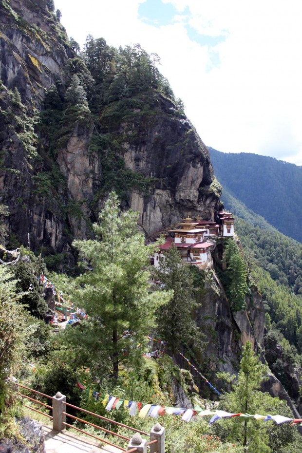 Taktsang Palphug Monastery – Place Filled With Faith and Love