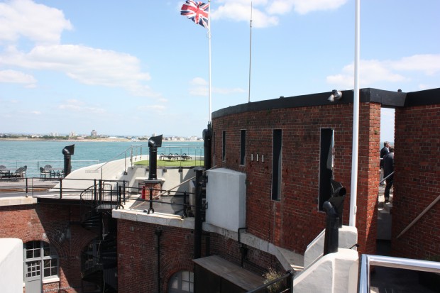 For Those Who Like Adventure, Come and Visit Spitbank Fort in England