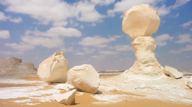 18 Magical Photos From White Desert in Egypt