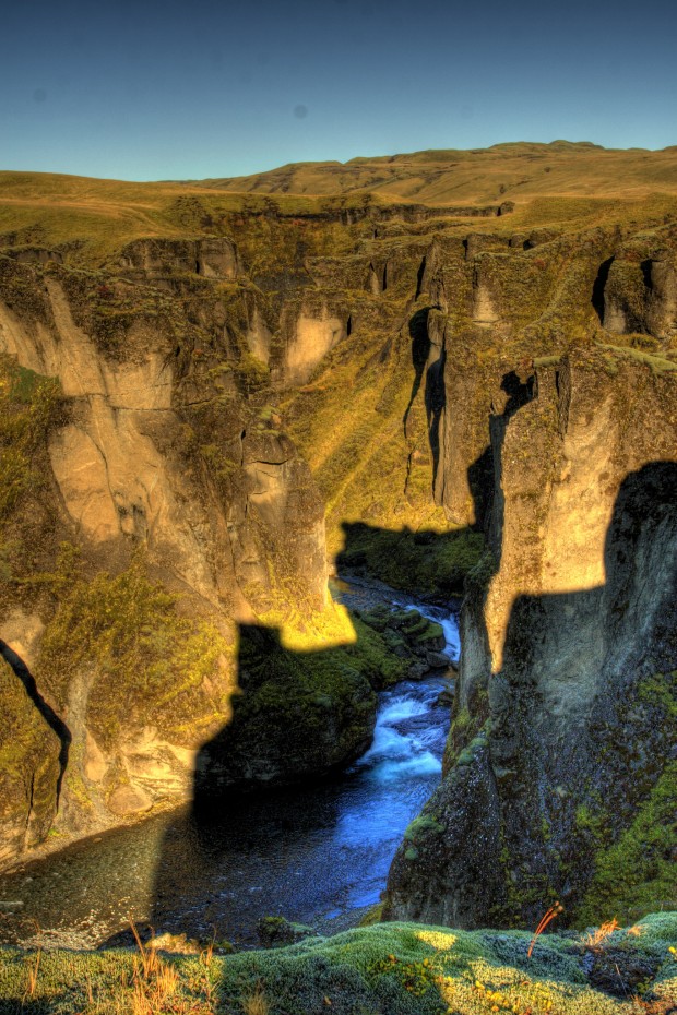 Everyone Can Agree that Fjaðrárgljúfur is the Most Beautiful Canyon in the World