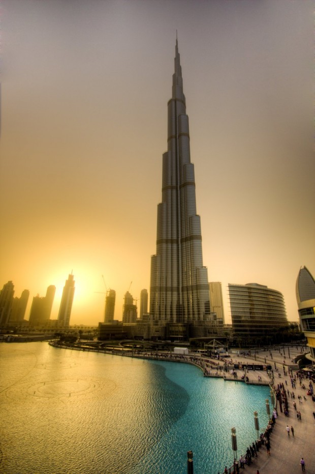 World Two Most Famous Tourist Attractions In Dubai