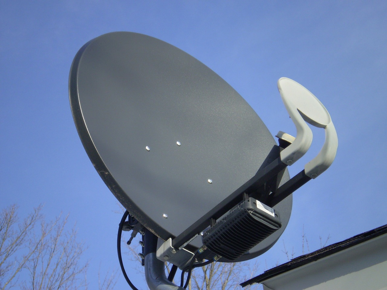 A Guide to Installing a TV Antenna