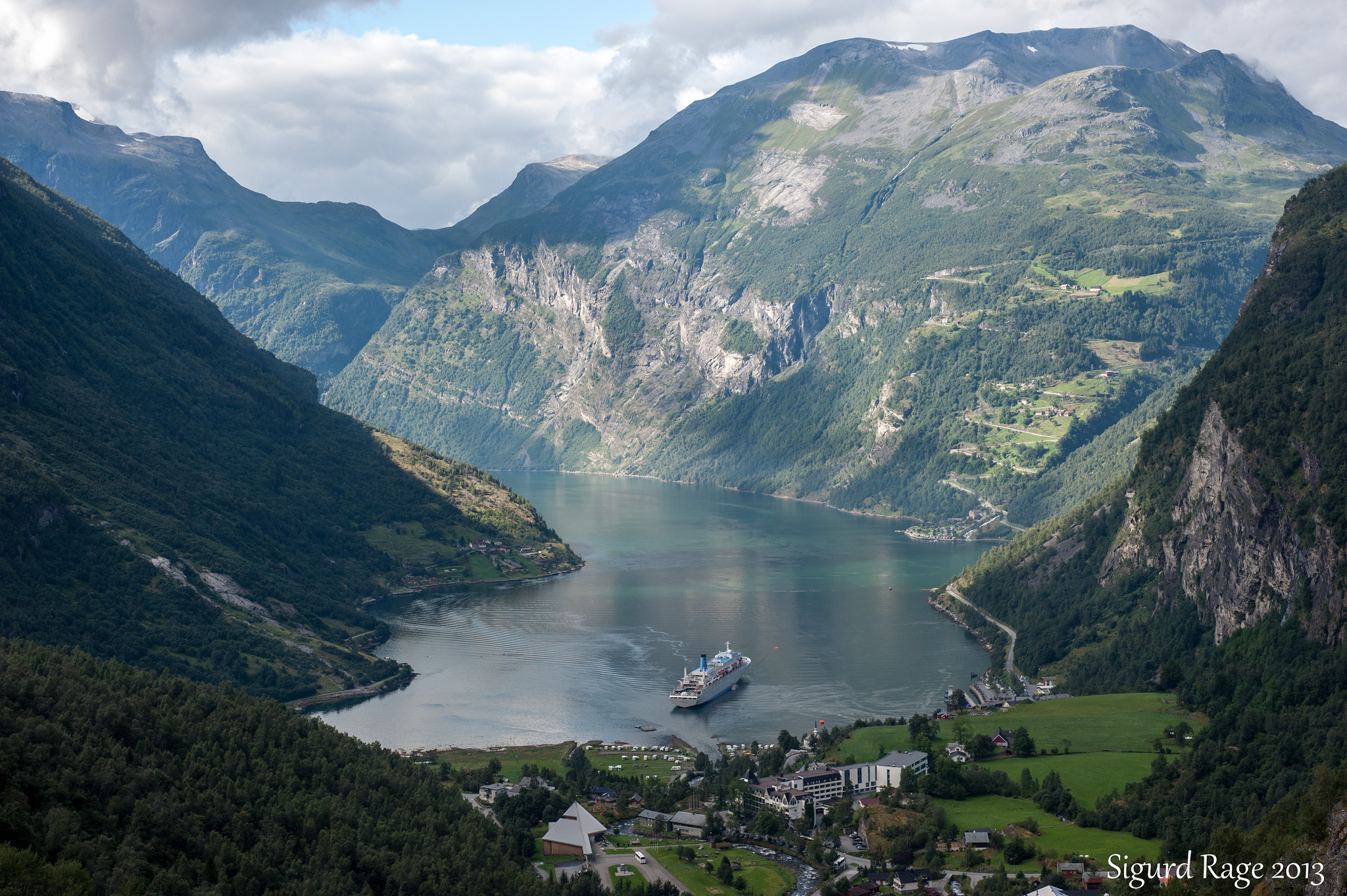 Geiranger Fjord Cruise – An Unforgettable Experience