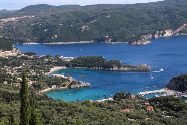 5 Cheap Step-Sister Destinations to Famous Touristic Sites 5 Cheap Step-Sister Destinations to Famous Touristic Sites