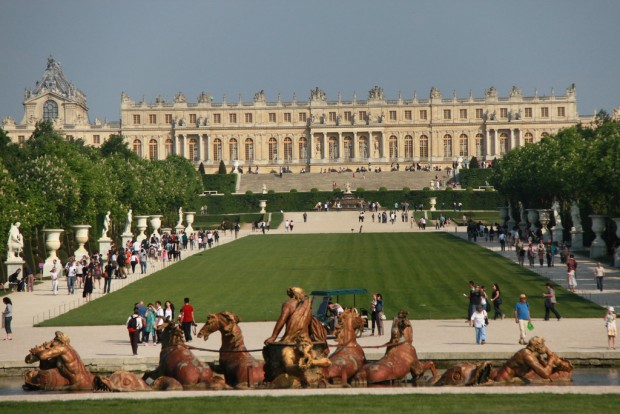 Palace of Versailles is The Biggest French Pride Palace of Versailles is The Biggest French Pride