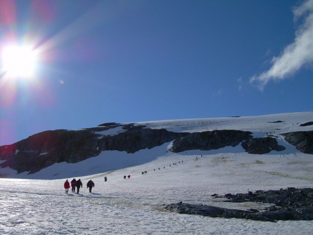 A New Tourist Destination: Antarctica Reachable by Passenger Jet A New Tourist Destination: Antarctica Reachable by Passenger Jet