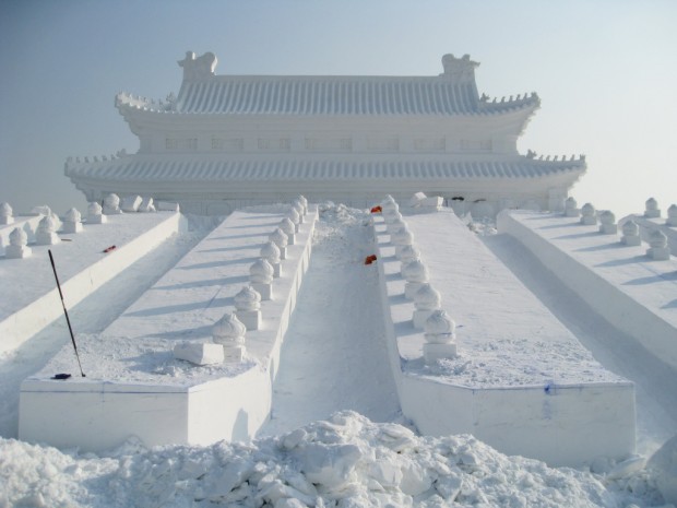 Impressive Sculptures At Ice Festival In Harbin