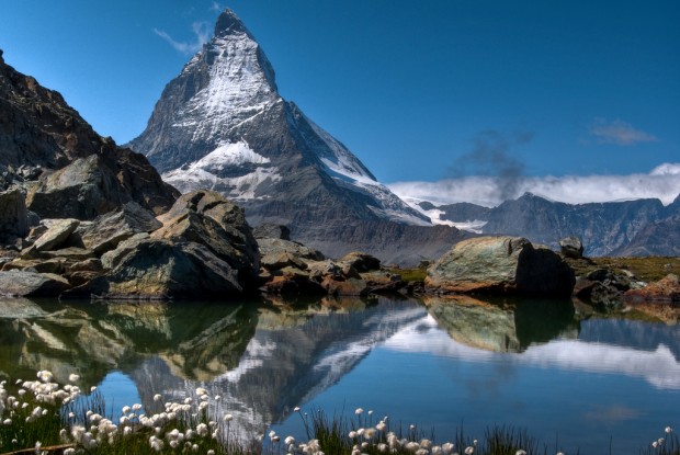 Giant Miracle of Nature - Mount Matterhorn Giant Miracle of Nature - Mount Matterhorn