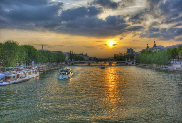 Cruise Along The River Seine Is An Unforgettable Experience Cruise Along The River Seine Is An Unforgettable Experience