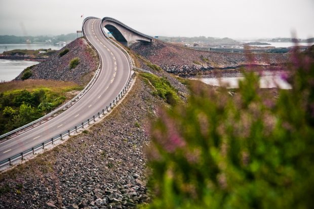 Тry a Ride On The Most Dangerous Road In The World - Atlantic Ocean Road Тry a Ride On The Most Dangerous Road In The World - Atlantic Ocean Road