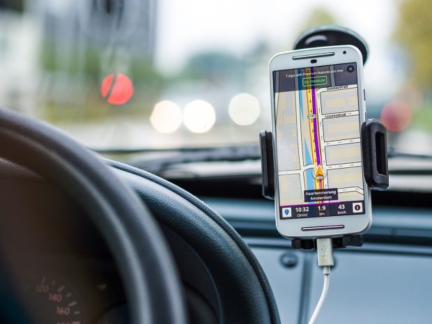 navigation-1048294_1280-620x465 How to Make the Most of Your Smartphone When Travelling