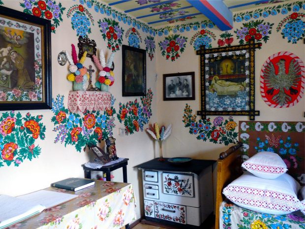 Colourful Houses With Floral Motives In Zalipie Village Colourful Houses With Floral Motives In Zalipie Village