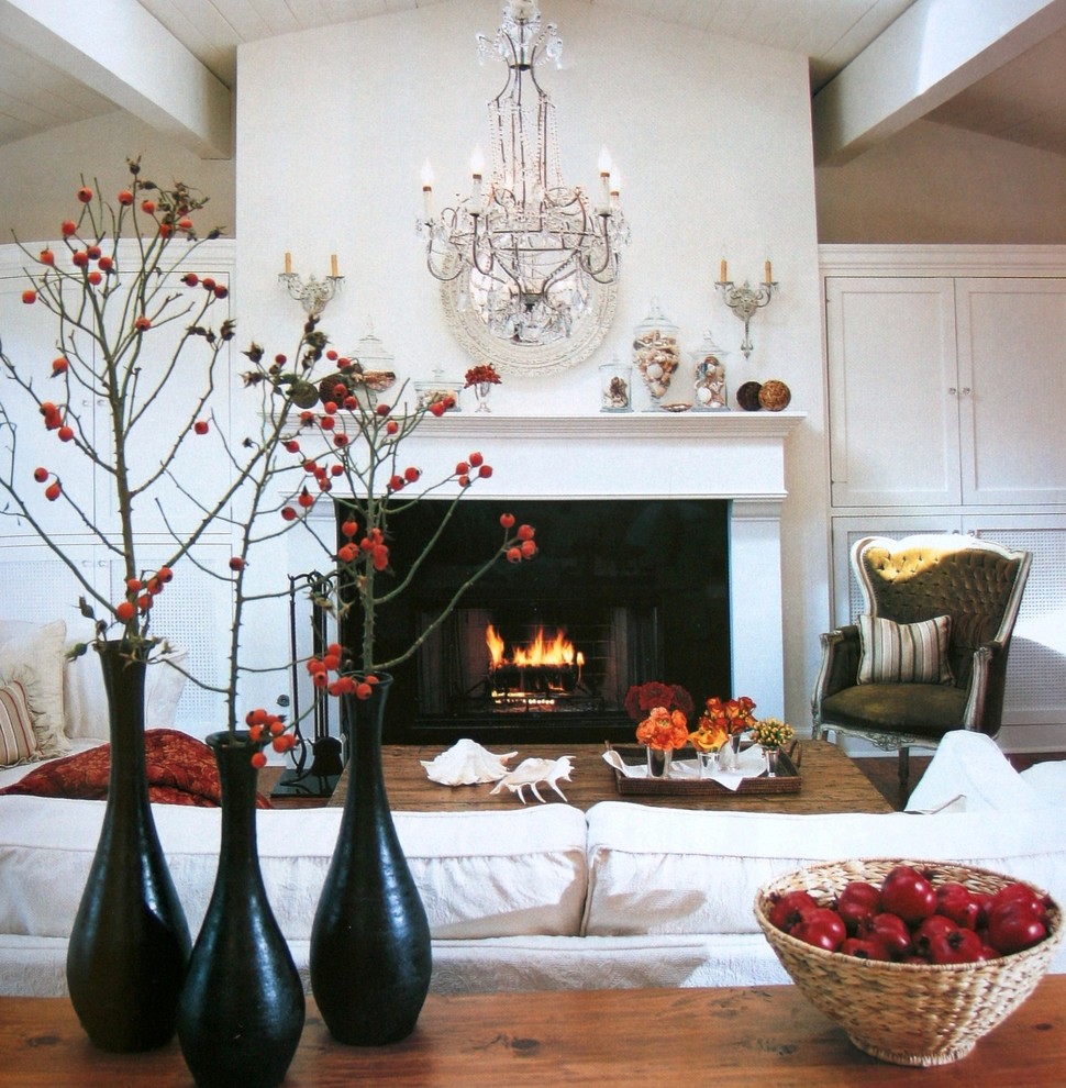 Fall into Autumn with these Great Living Room Settings.