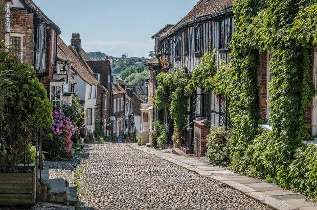 The best Attractions and Sights to Visit in the Sussex Gardens The best Attractions and Sights to Visit in the Sussex Gardens