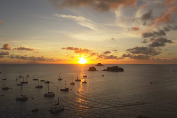 Top 5 Yachting Destinations for Sunsets
