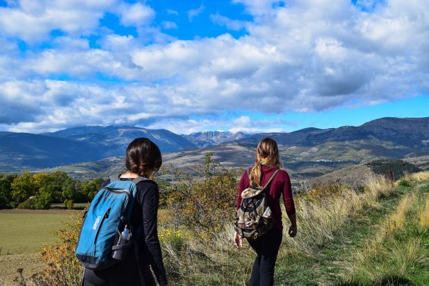 Easy ways to afford Traveling as a Student