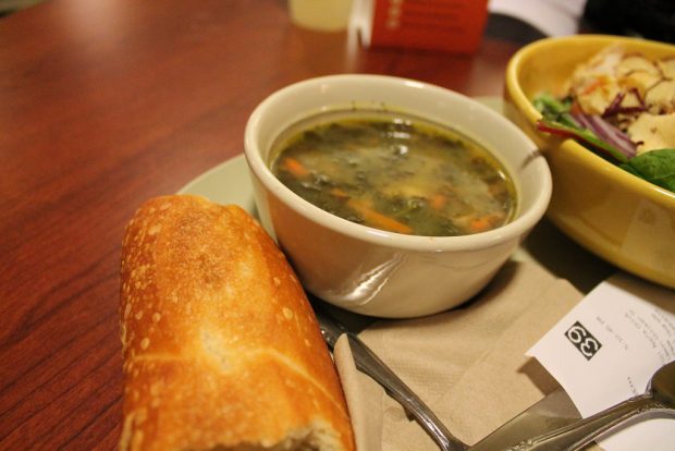 Best Places to Eat When You Come in the US for the First Time Best Places to Eat When You Come in the US for the First Time