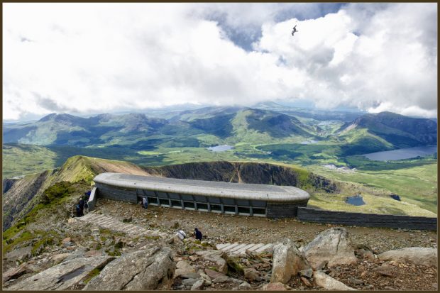 Snowdon-Snowdonia-National-Park-North-Wales-UK-620x413 Experience the Picturesque Landscapes of North Wales