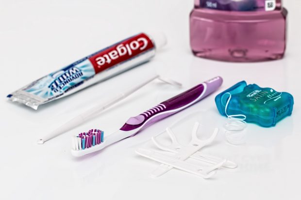 dental-842314_1280-620x413 Travel in Comfort with a Few Basic Essentials