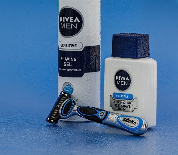 razor-414909_1280-620x540 Travel in Comfort with a Few Basic Essentials