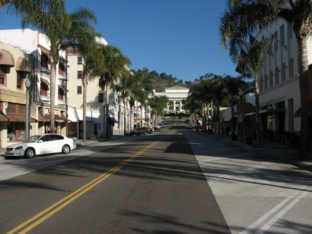 Ventura-County-California-United-States-620x465 Five Reasons to Invest in a Southern California Housing Market