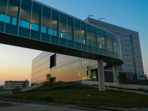 University-of-Waterloo-Ontario-Canada-620x465 Top 5 Canadian Universities Among the World’s Best Universities