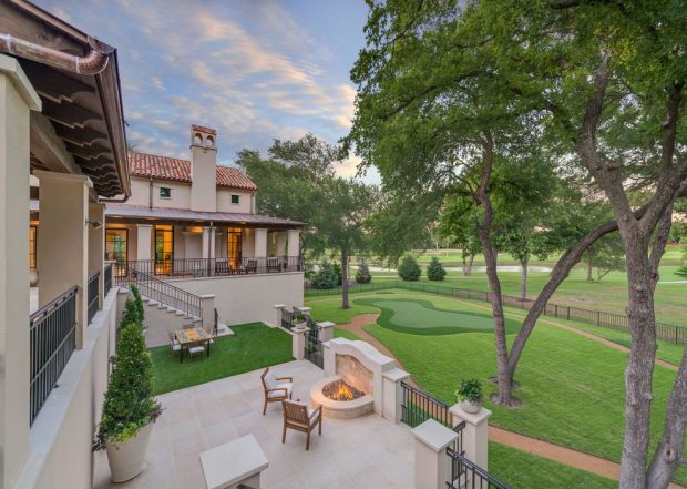Tips on How to Turn Your Backyard into a Golf Course Tips on How to Turn Your Backyard into a Golf Course