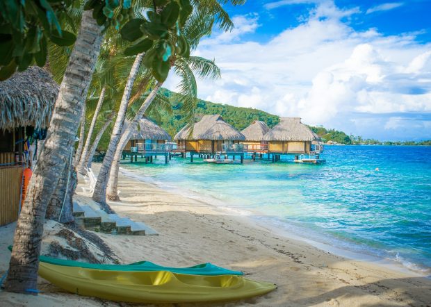 Bora-Bora-620x442 Top 6 Amazing Honeymoon Destinations In The World For Newly-Weds