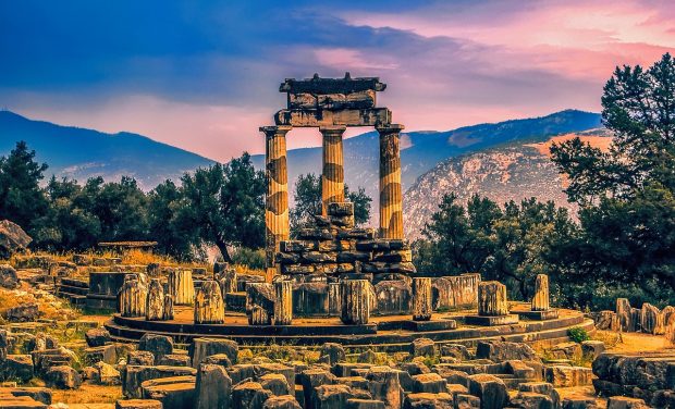 Delphi-Greece-620x376 6 Travel Myths about the Greek Islands