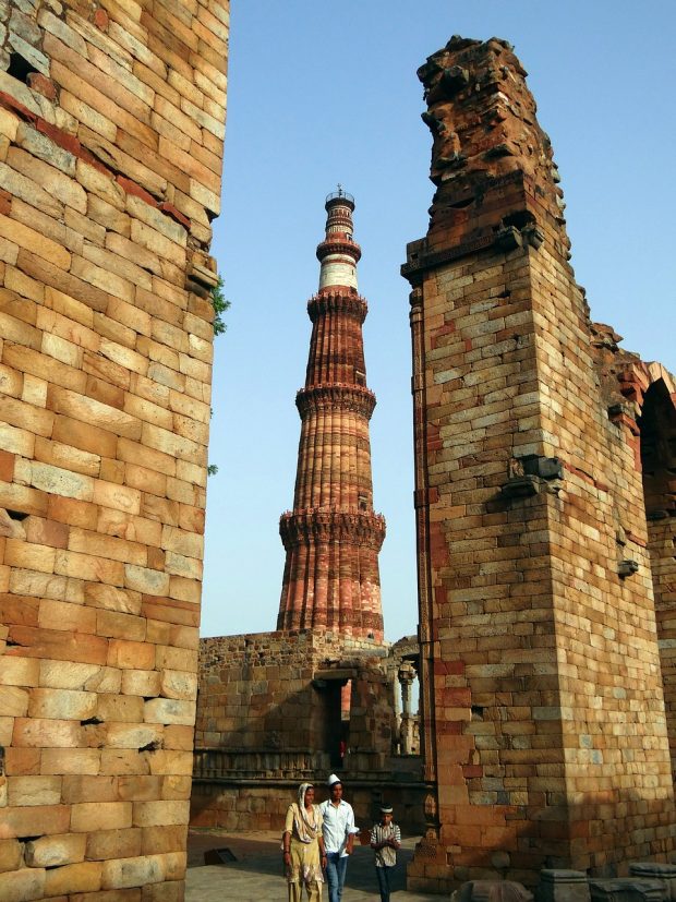 Iconic Places in Delhi which are a Must Visit with your College Friends