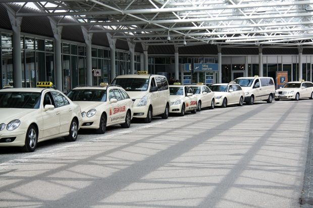 Great Opportunities for the Perfect Paris Airport Taxi Services
