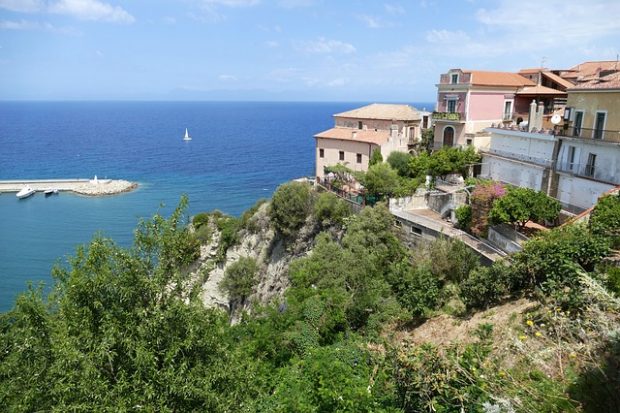 6 Tips for Booking the Perfect Italian Villa