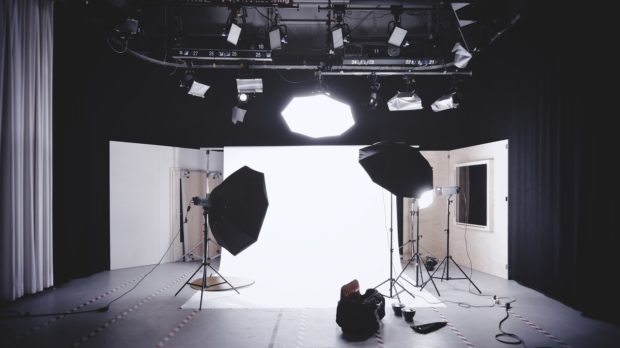 How To Get the Perfect Lighting for Video Shoot For Your Travels