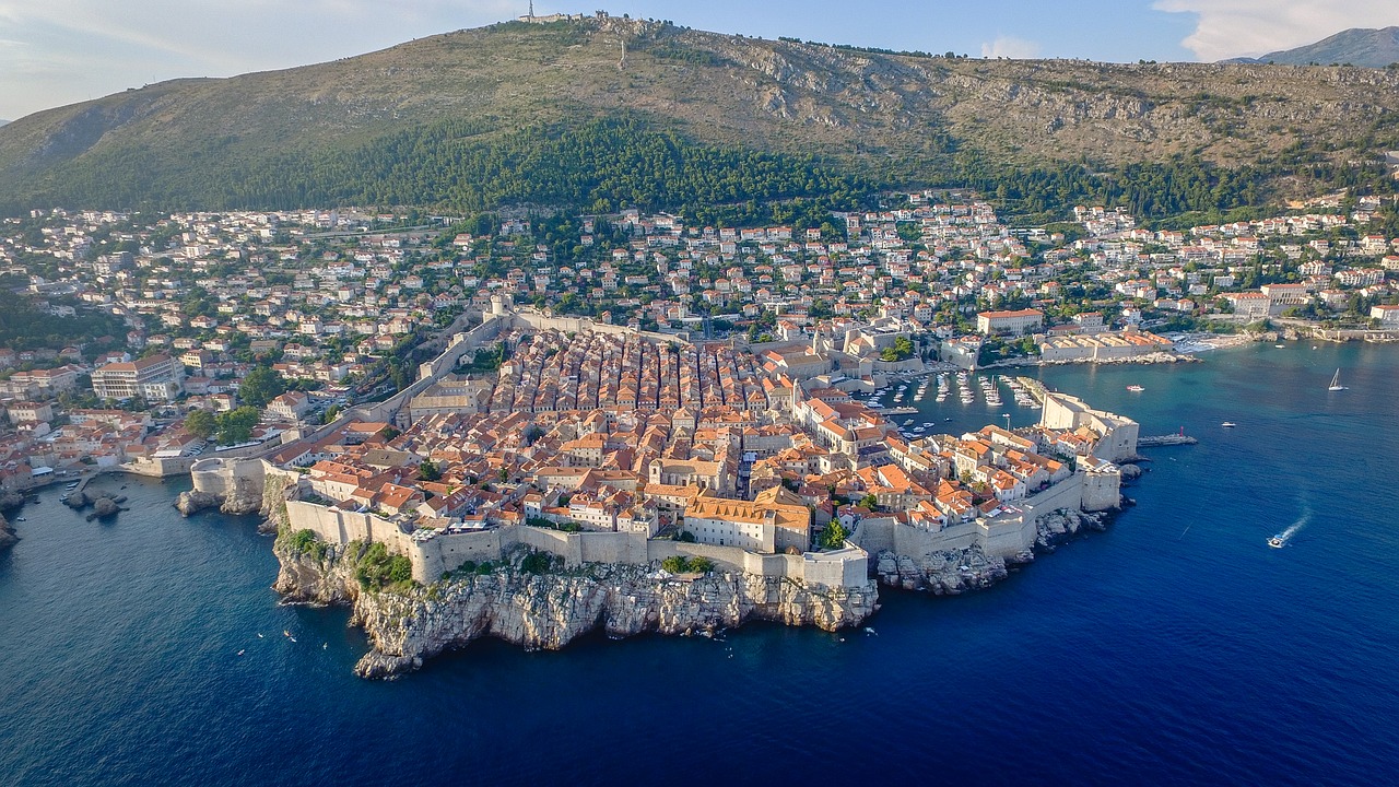 Dubrovnik – Explore the Beauty of the World and make your Moment Memorable