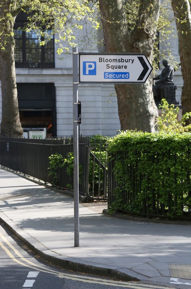 How to Save on Parking in London