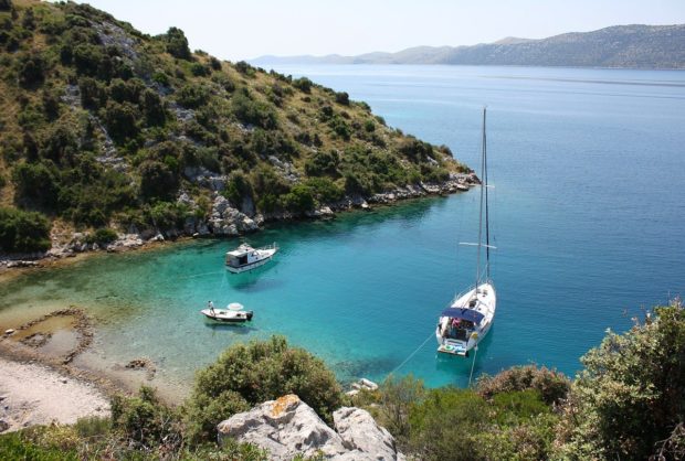 Top Destinations for Those who Love Sailing and Water Sports