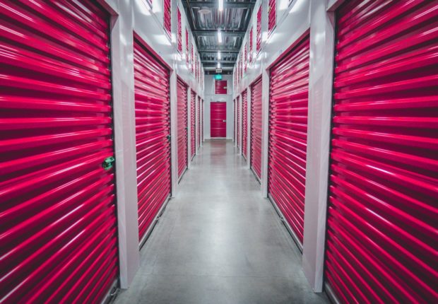 The Pros and Cons of Using Self-Storage Unit During Travel