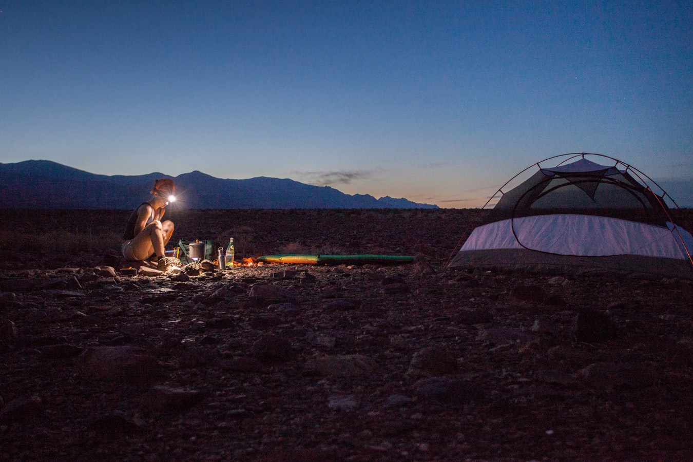 A Checklist of Essential Items For a Safe and Enjoyable Camping Trip