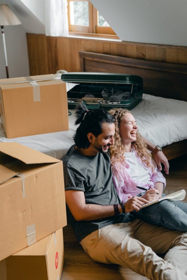 How Long Does It Take to Pack a Three Bedroom House?