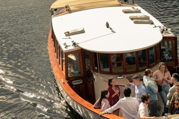 5 Tips on How to Plan a Yacht Party