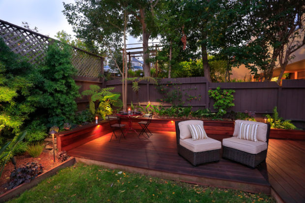 4 Ways to Spruce Up Your Home Exterior With a Large Yard 4 Ways to Spruce Up Your Home Exterior With a Large Yard