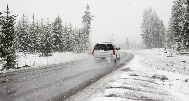 Driving for the Holidays? A Checklist for Getting Your Car in Road Trip Ready Condition This Year
