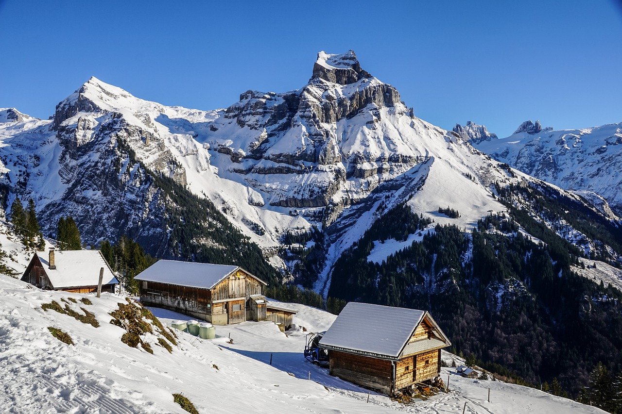 Visiting the Alps This Season: Keep in Mind These Safety Tips