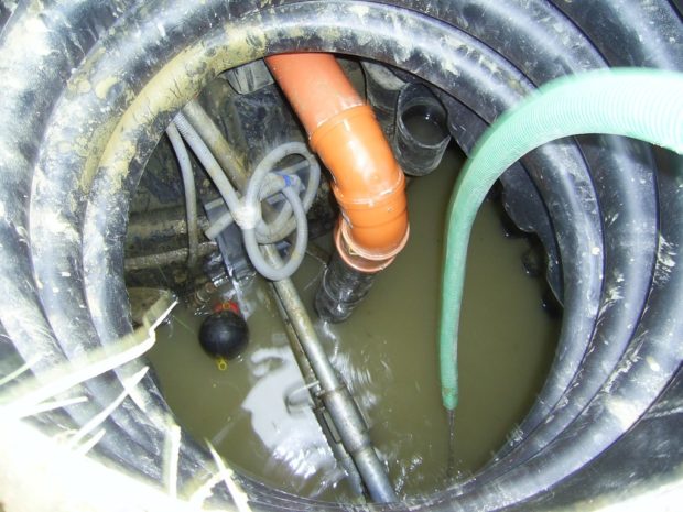 What to Do Immediately if a Pipe Bursts in Your Home