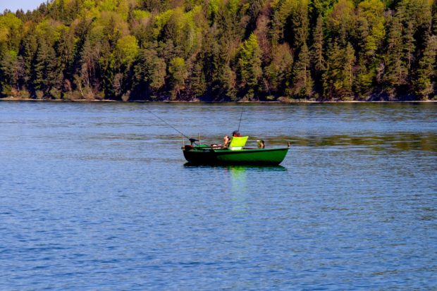 Love Spending Time on the Lake? Equipment to Invest in for Your Trips