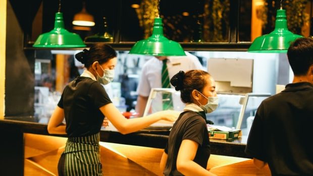 Managing a Restaurant: What Goes on Behind The Scenes