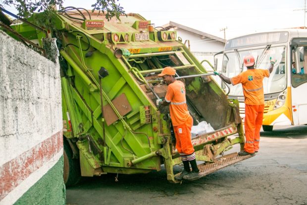 Waste Warriors: How Garbage Removal Services Keep Cities Clean