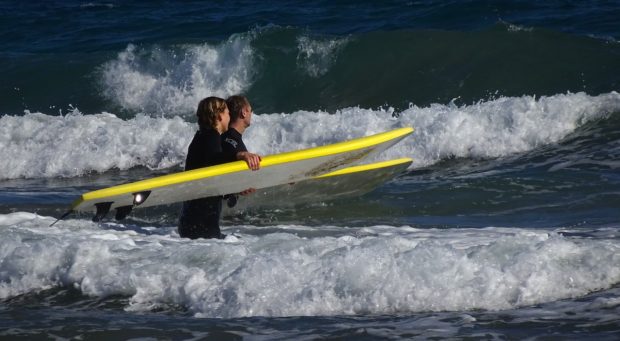 Best Surfboard For Beginner in 2021